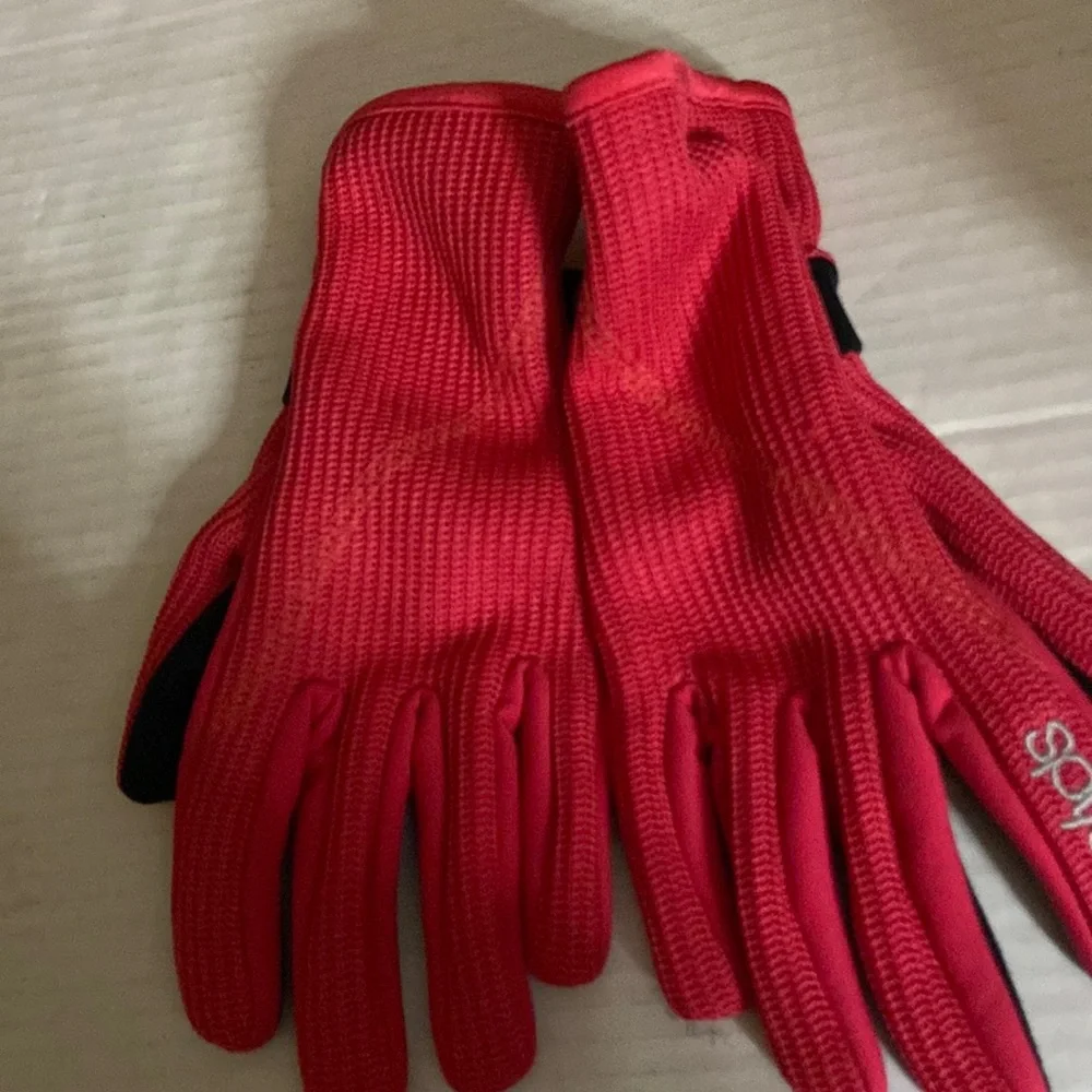 Spider gloves